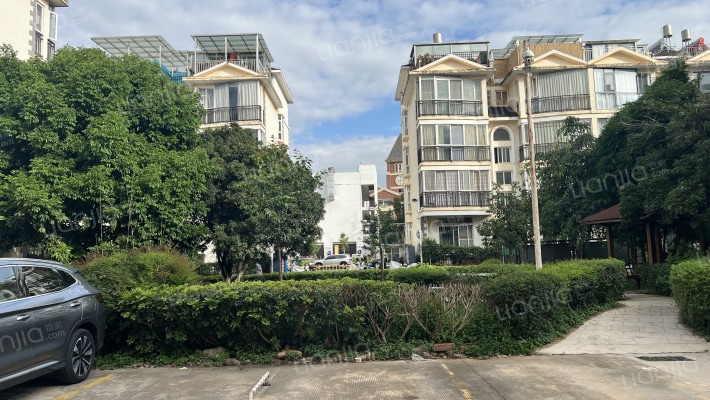 云鑫苑小区外景图