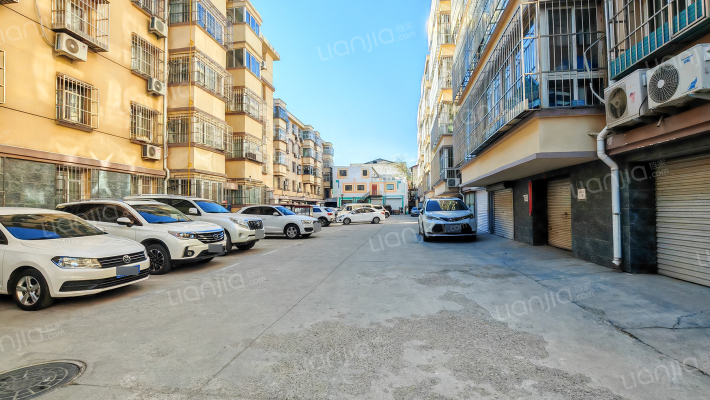 文教小区外景图