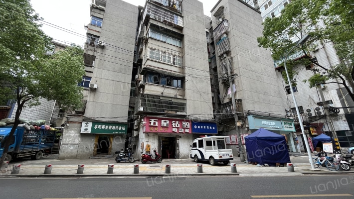 广八路40号外景图