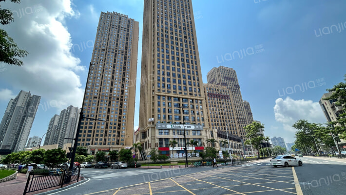 国维中央广场外景图