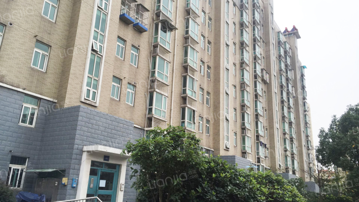 森林湾花园东区外景图