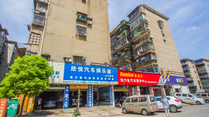 商储宿舍南经营区外景图