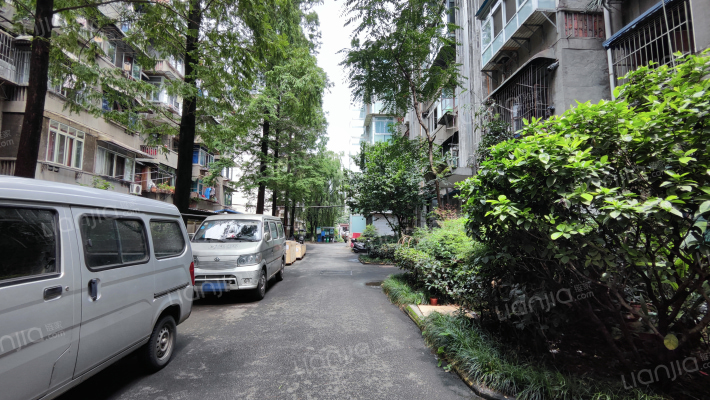 成飞152小区外景图