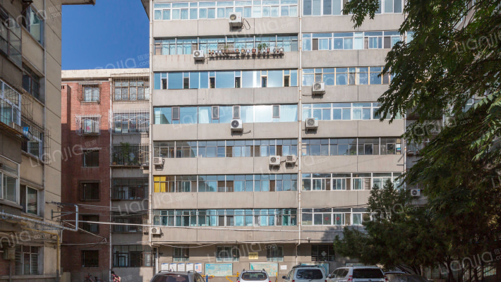 甘肃省有色企业管理公司家属院外景图