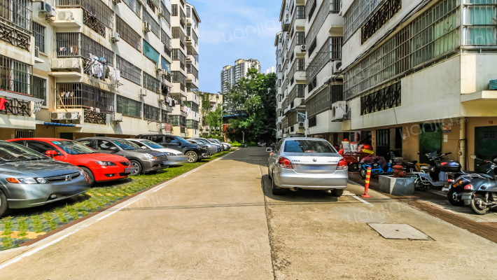 寓隆公寓外景图