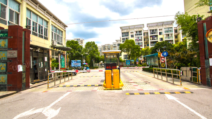 曹江公寓外景图