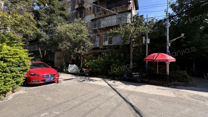 棕树营小区丹宁里外景图