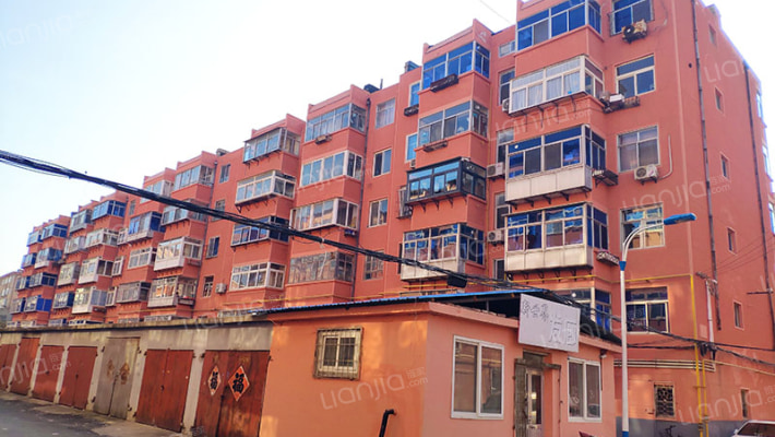 松霞西小区外景图