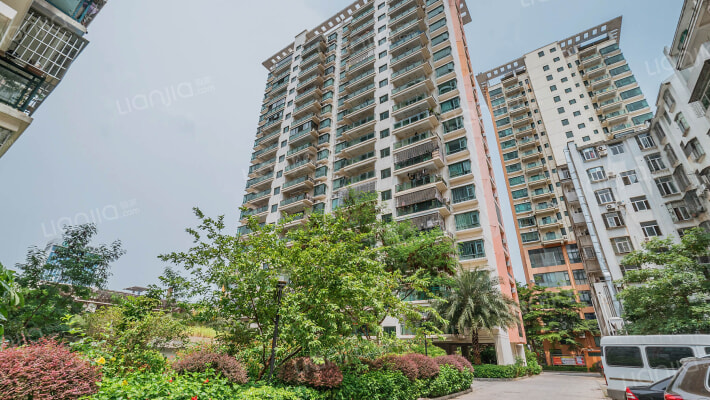 世纪公寓外景图