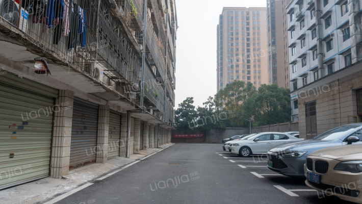 电业局宿舍外景图