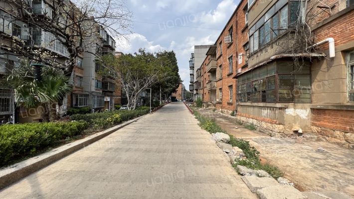 云南农业大学教工宿舍一区外景图