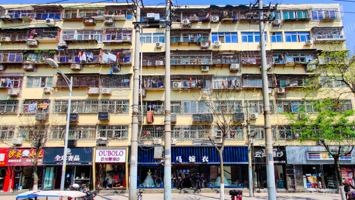 西一路127号院外景图