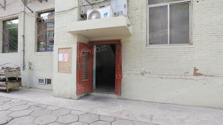 晋康小区外景图