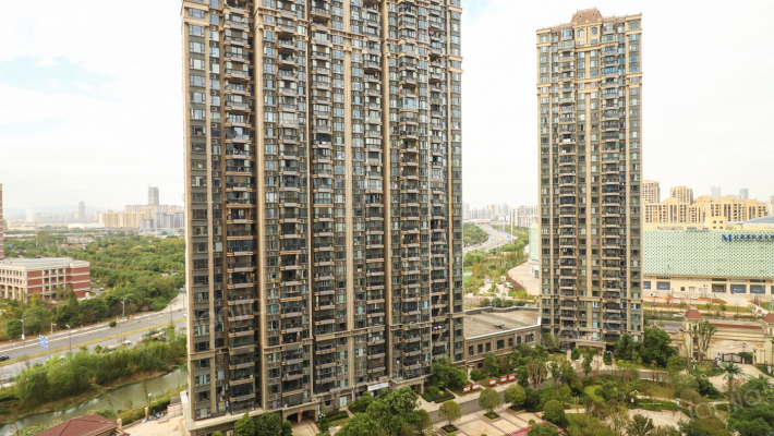 恒大华府外景图