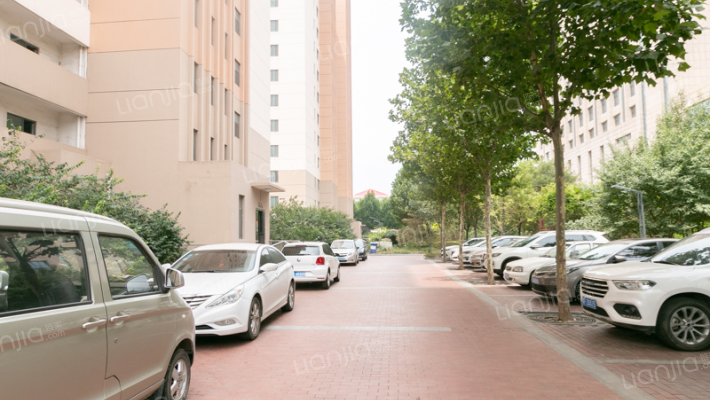 帝达东谷国际外景图