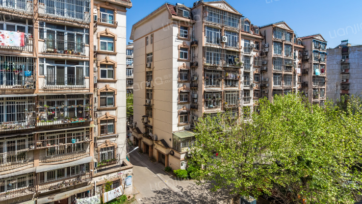 艺君花园东区外景图