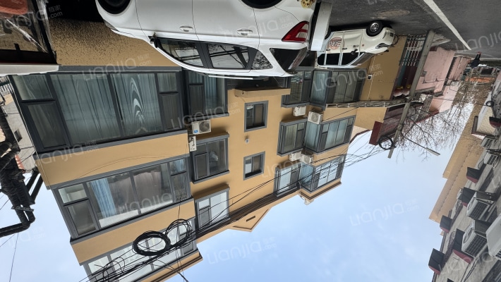 成电新苑外景图