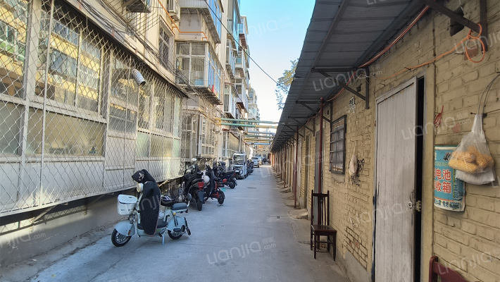 市二建宿舍(桥西)外景图