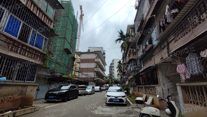 海口市气象局宿舍外景图