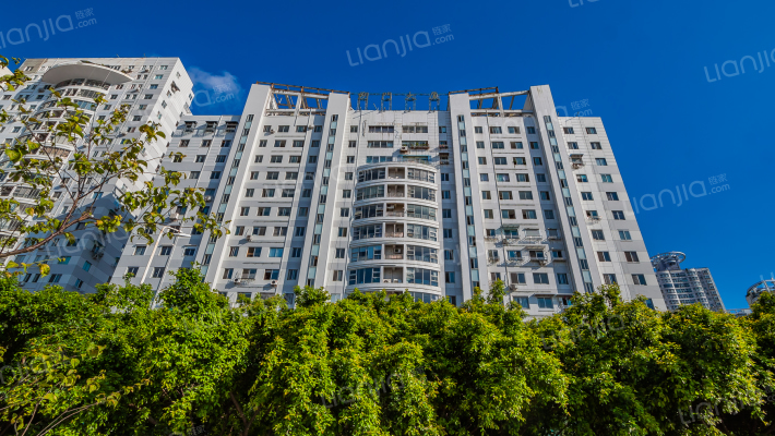 朔门大厦外景图