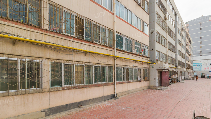 地中海118号住宅楼外景图