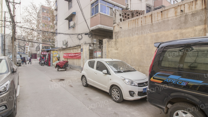 跃进路4号院外景图