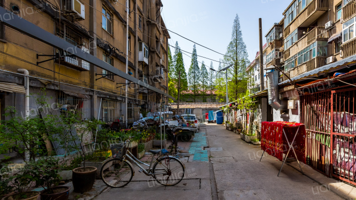 万里巷小区外景图