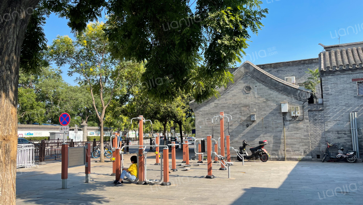 培智胡同外景图