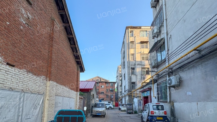 外贸畜业家属院外景图