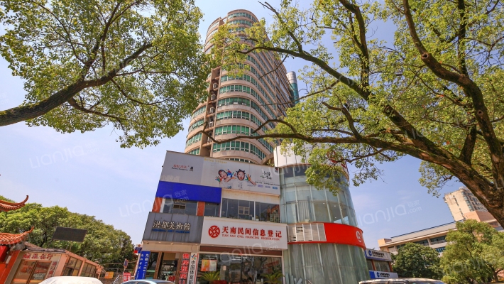 洪都商务大厦外景图