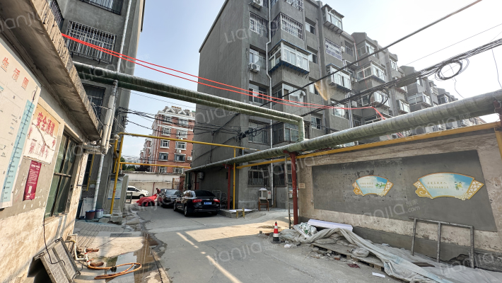 山东傲饰集团印刷厂宿舍楼外景图