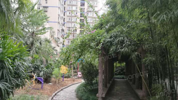 雪屿佳苑外景图