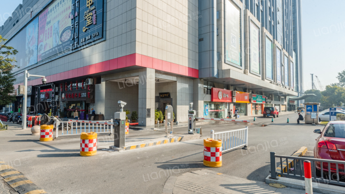 颐高广场外景图