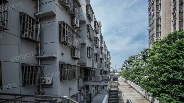 聚贤商住楼二期外景图