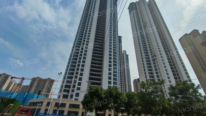 坤合云海城外景图