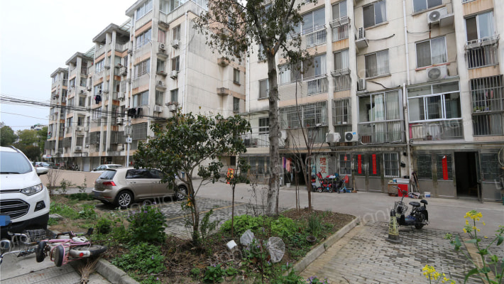 勤学新村外景图