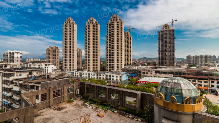 恒隆广场外景图