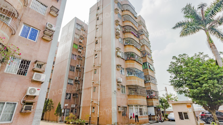 龙威花园外景图