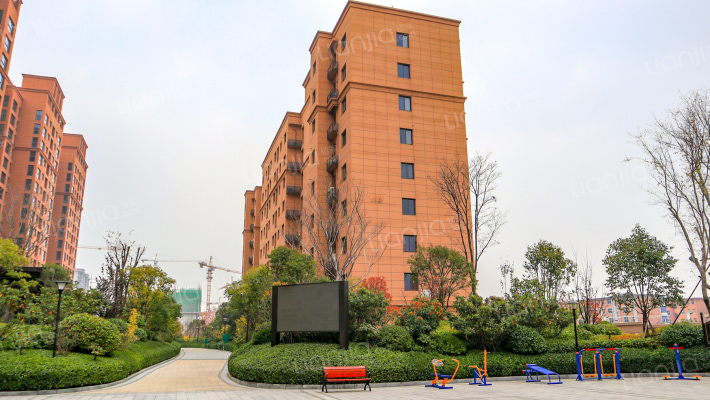 东城半岛御府外景图