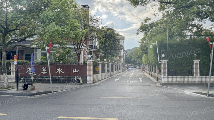 山水御园外景图