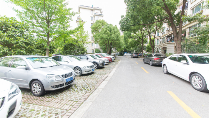 东苑米蓝城外景图