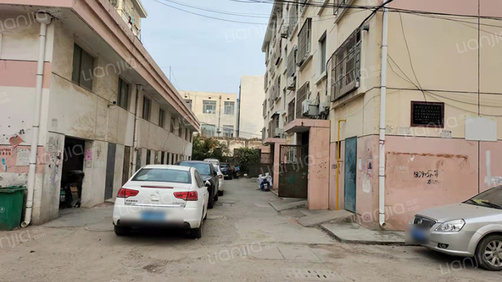 麻纺厂住宅楼外景图