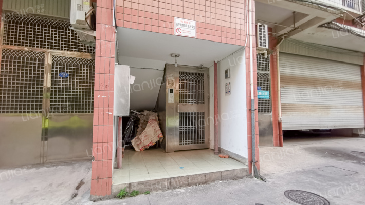 新兴公寓外景图