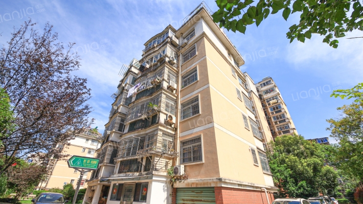 恋恋象湖外景图