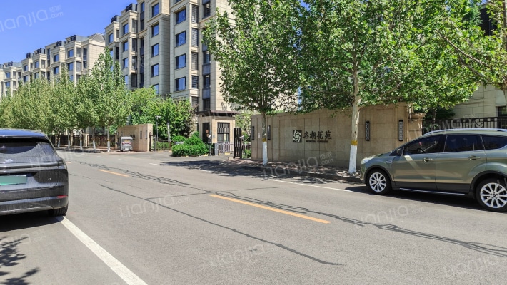 名湖花苑外景图