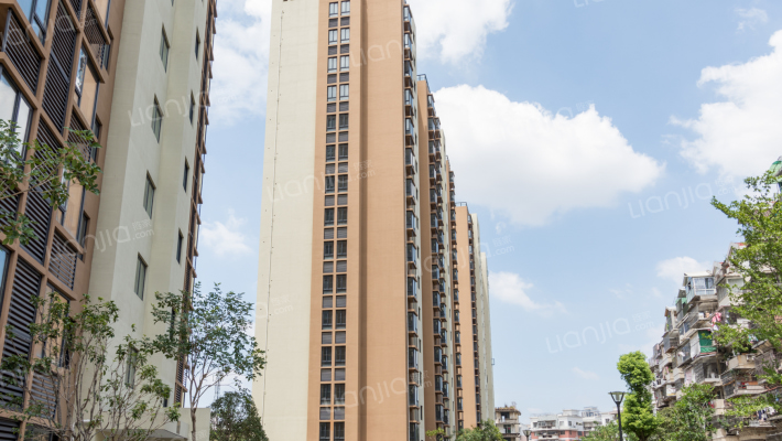 上渡烟台山兰花苑外景图