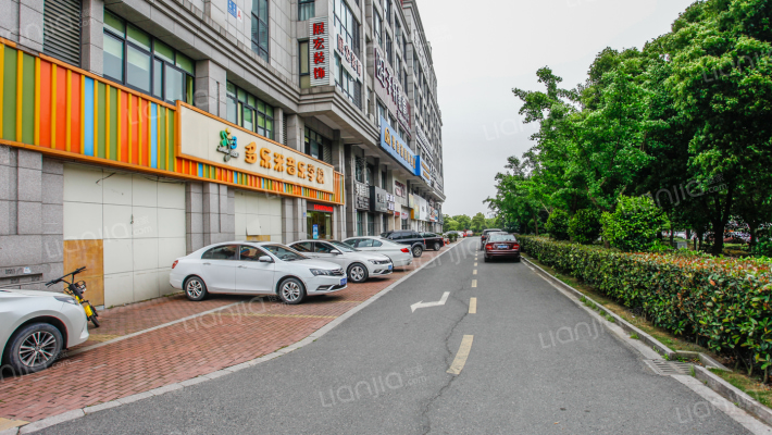 东江明珠外景图