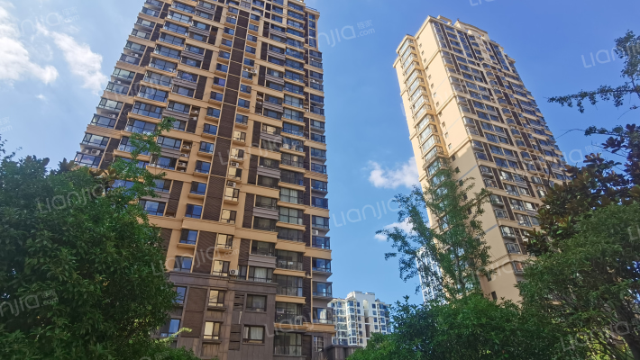 开泰锦城外景图