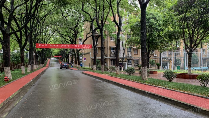 省人防办宿舍外景图