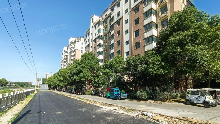 鹏宇新城外景图